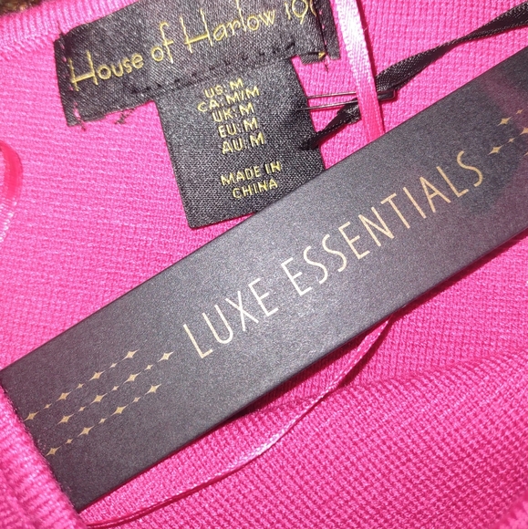 House Of Harlow 1960 One Shoulder Asymmetrical Knit Crop Top - Picture 4 of 6